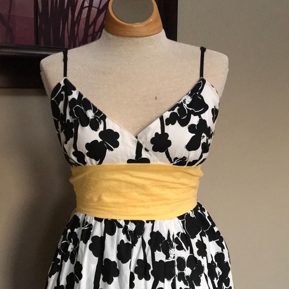 Max Studio // Floral Sundress - Picture 2 of 5